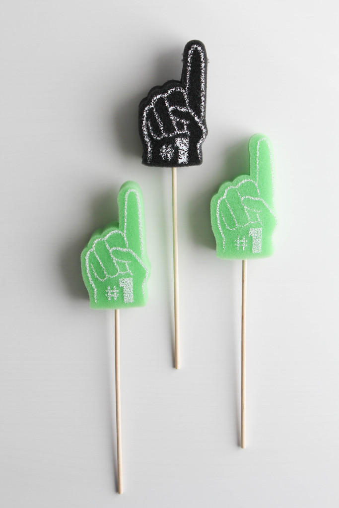 DIY-Football-Cocktail-Stirrers-8