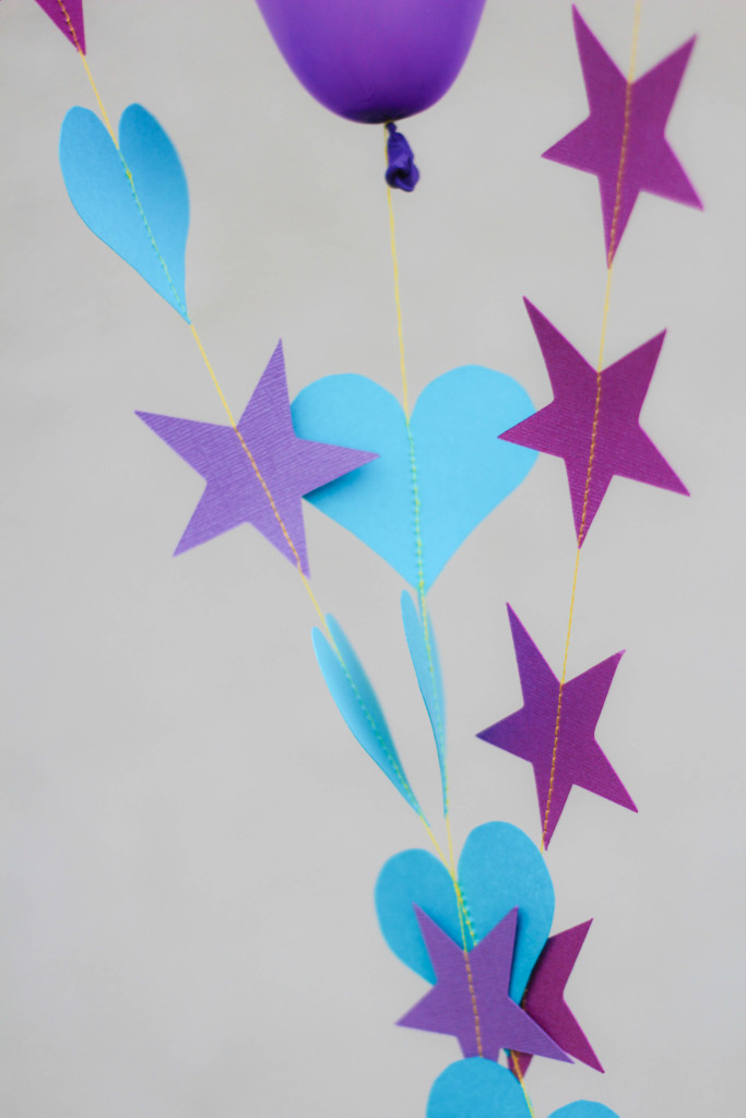 DIY-Balloon-Garland-12