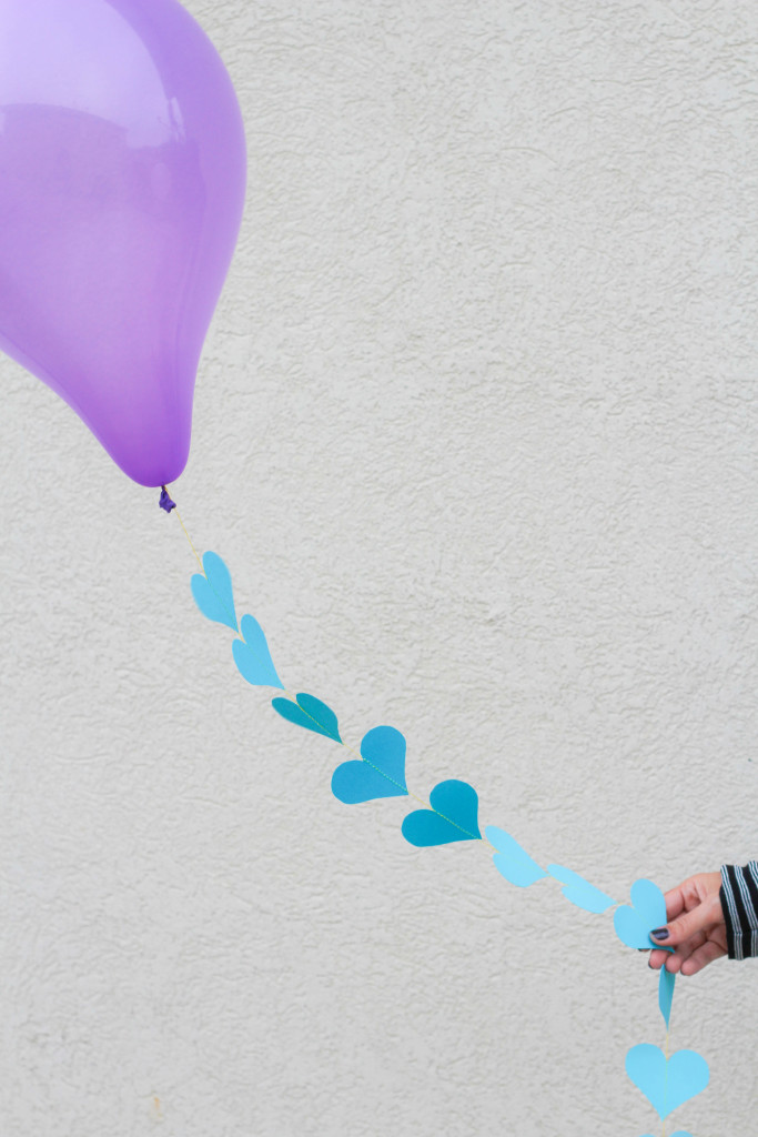 DIY-Balloon-Garland-7