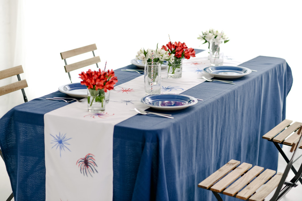 DIY Fireworks Table Runner