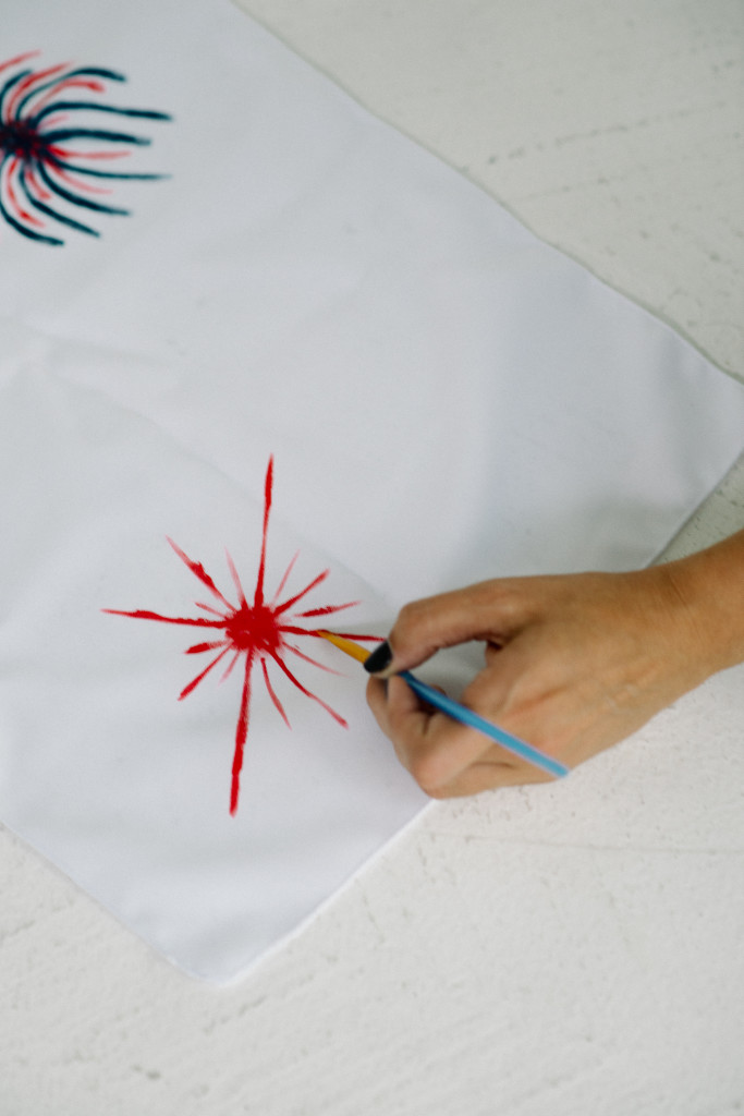 DIY Fireworks Table Runner