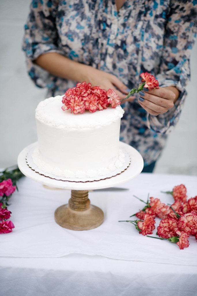 DIY Fresh Floral Cake Topper