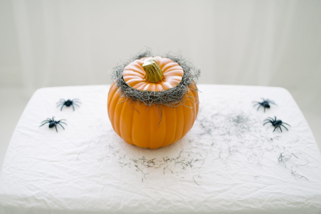 DIY Spider Pumpkins