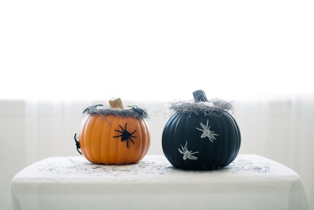 DIY Spider Pumpkins