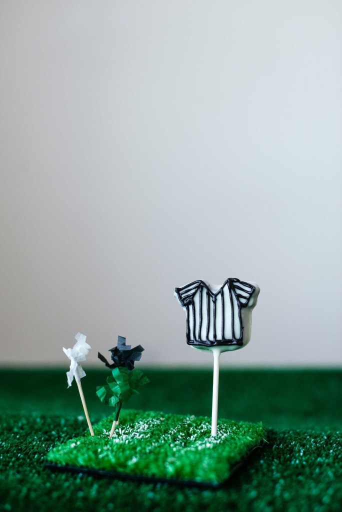 OREO Cookie Ball Referee Pops