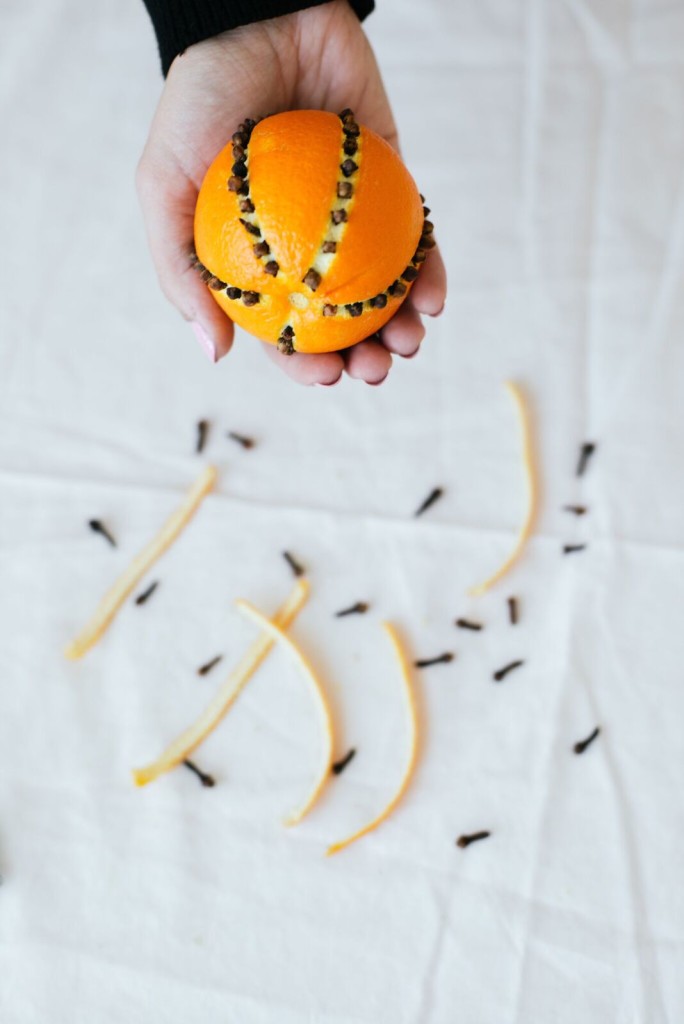 Orange Clove Pomander Centerpiece