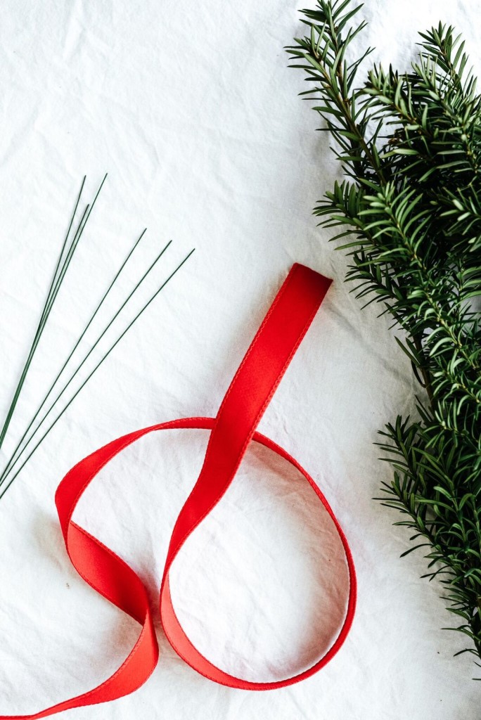 Easy Holiday Chair Wreaths