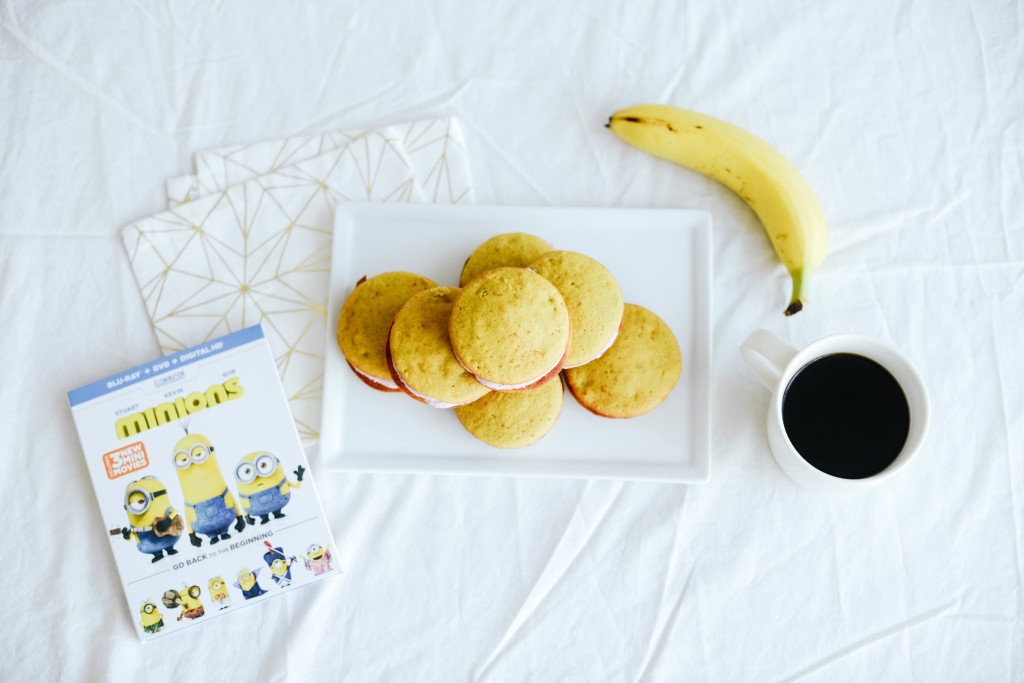 Banana Whoopie Pies with Blueberry Filling