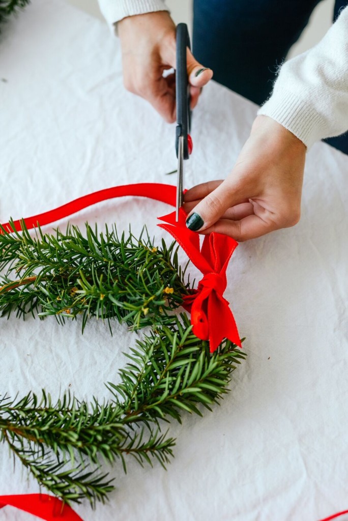 Easy Holiday Chair Wreaths