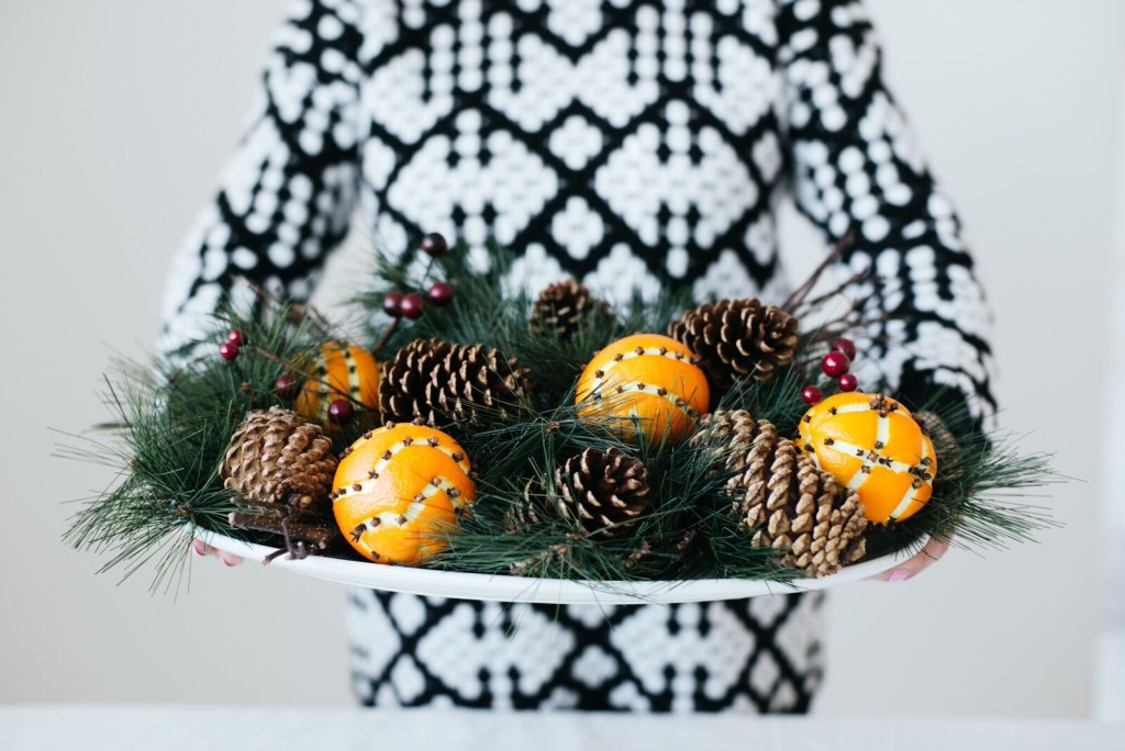 Orange Clove Pomander Centerpiece