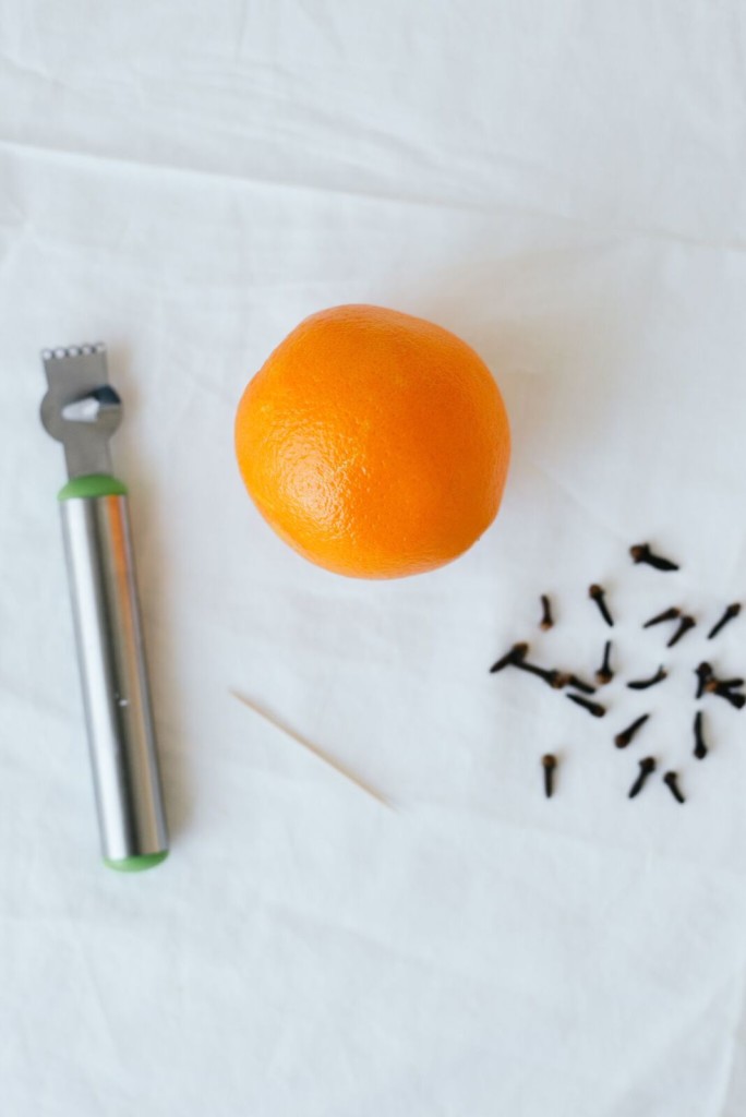 Orange Clove Pomander Centerpiece