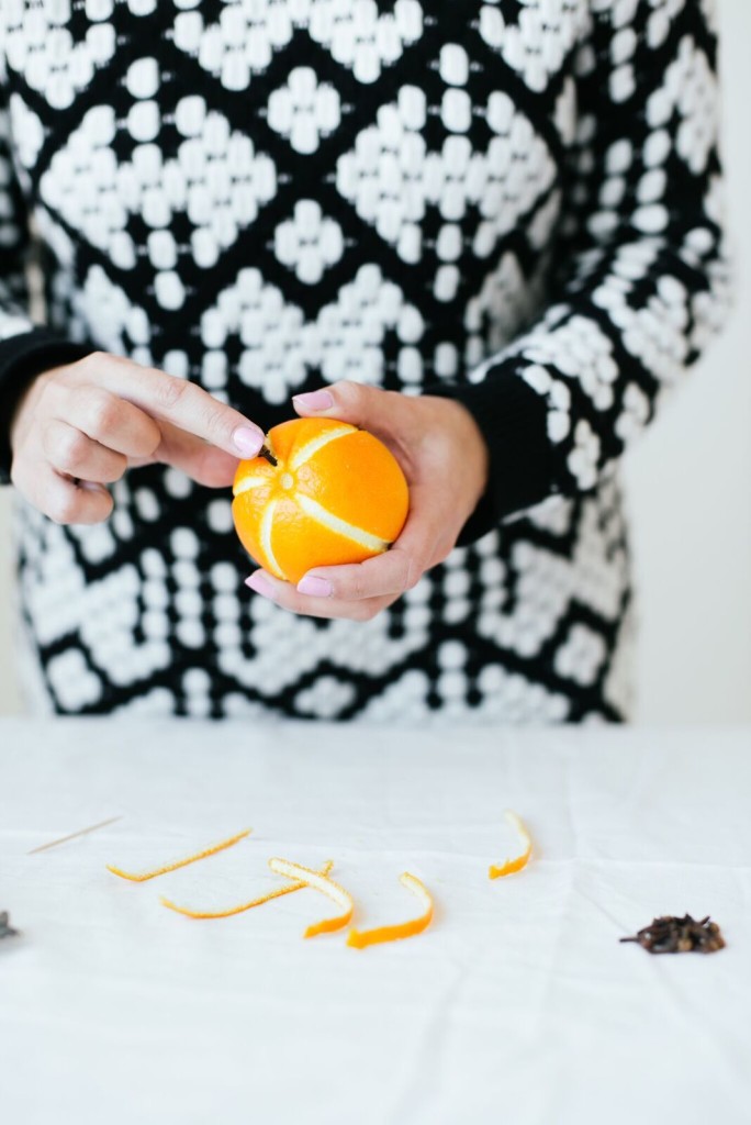 Orange Clove Pomander Centerpiece