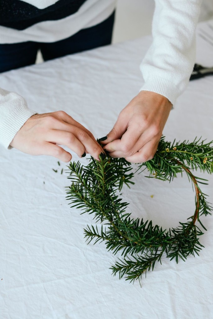 Easy Holiday Chair Wreaths