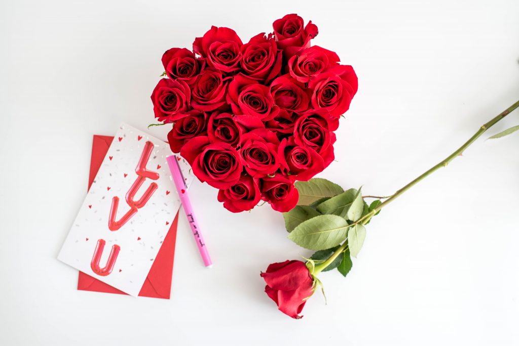 DIY Valentine's Day Flower Arrangement