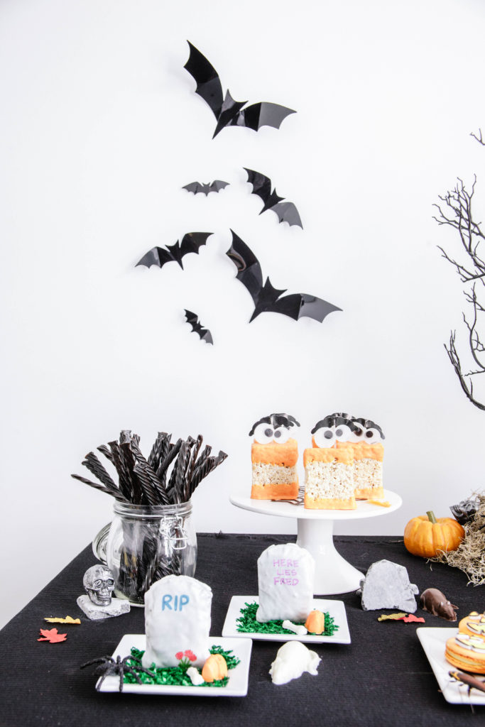 DIY Halloween Dessert Table