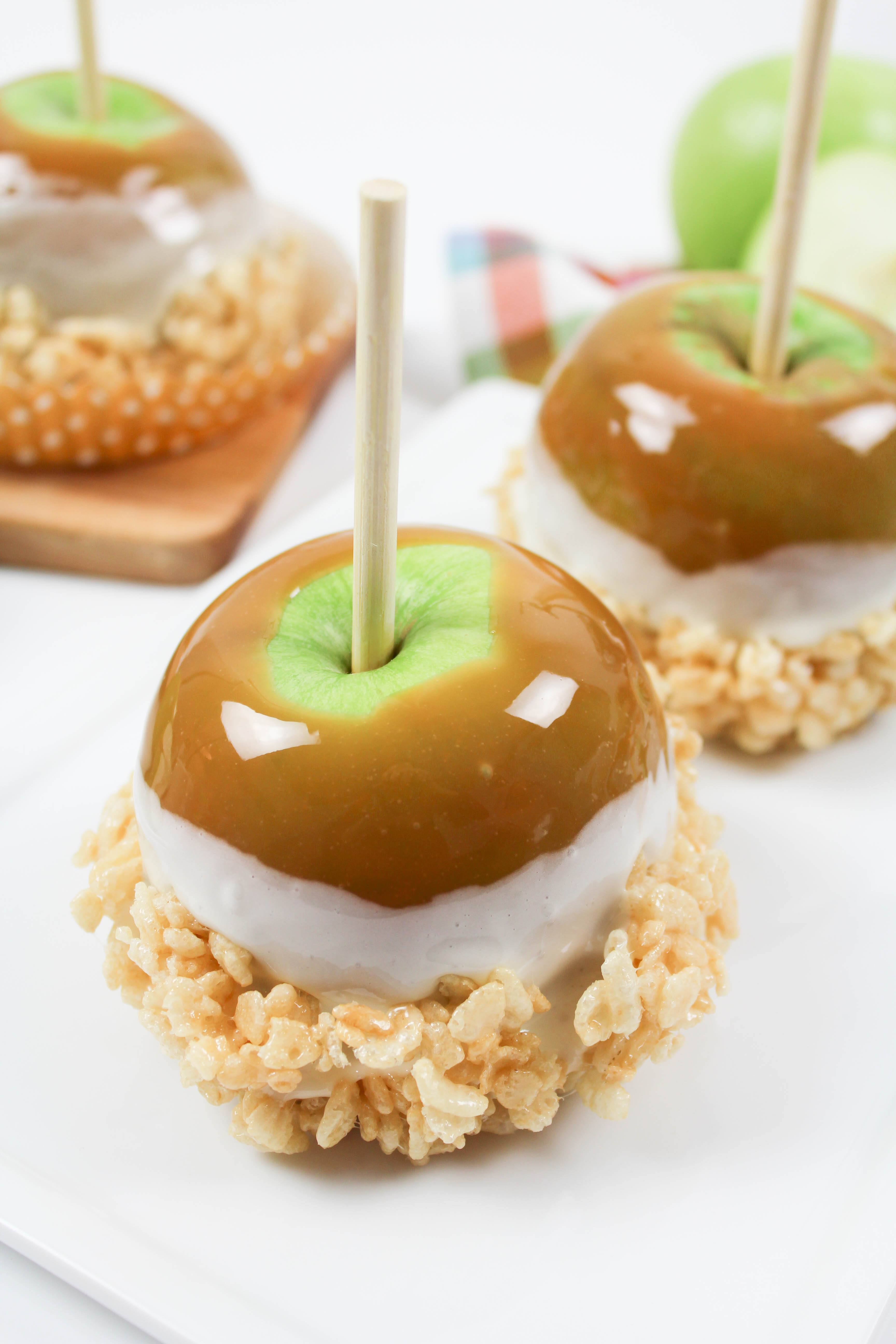 Marshmallow Cereal Treat Caramel Apples - Let's Mingle Blog