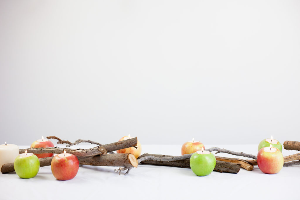 DIY Thanksgiving Apple Centerpiece