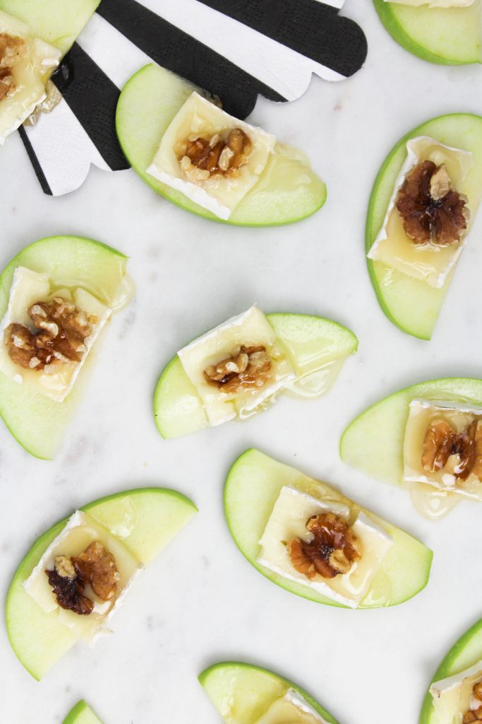 Easy Apple and Brie Appetizer