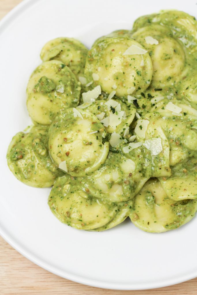 Avocado & Spinach Pesto Pasta