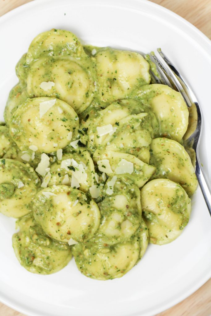 Avocado & Spinach Pesto Pasta