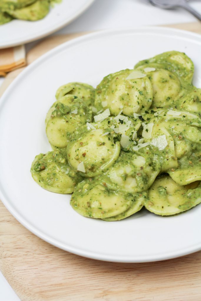 Avocado & Spinach Pesto Pasta