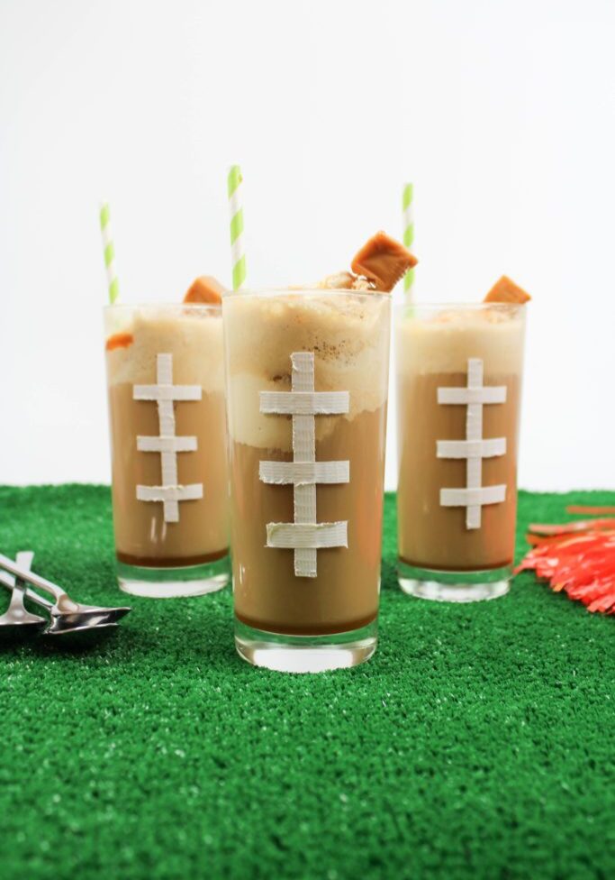 Caramel-Whiskey-Root-Beer-Floats-683x1024