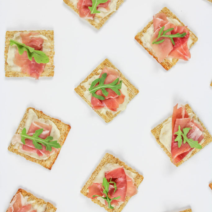 Easy-TRISCUIT-Appetizer-2-683x1024